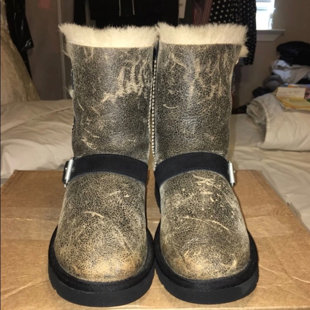 Authentic Ugg Dylan Classic Short Boots